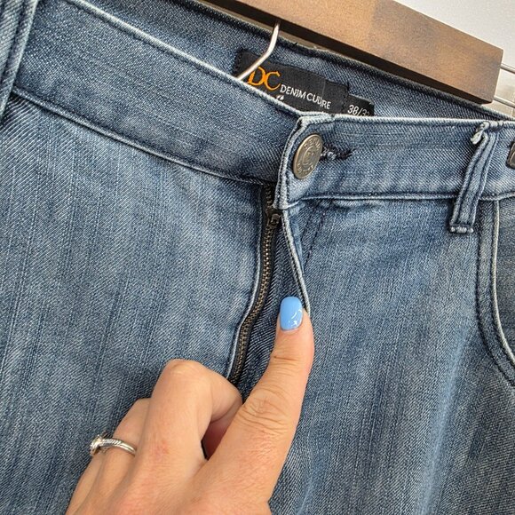 Denim Culture Jeans Mens 38x32 Relaxed Fit Straight Leg Medium Wash 5-Pocket - Picture 5 of 14